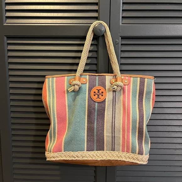 Tory Burch Handbags - Tory Burch Jaden Baja Canvas Tote
